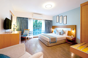 Paramount Golf Foreste Premium Apartments